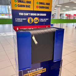 cheren-kufar-za-rychen-bagaj-40-30-20-v-check-box-na-ryanair-na-letishte
